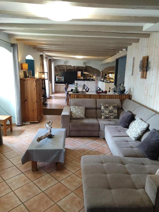 Châteauneuf-de-Randon La Pierre Trouee Chambre D'Hotes מראה חיצוני תמונה