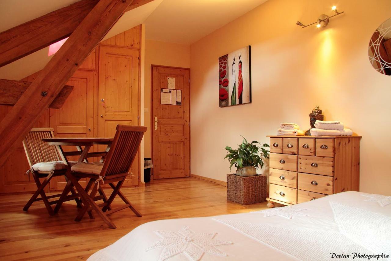 Châteauneuf-de-Randon La Pierre Trouee Chambre D'Hotes מראה חיצוני תמונה